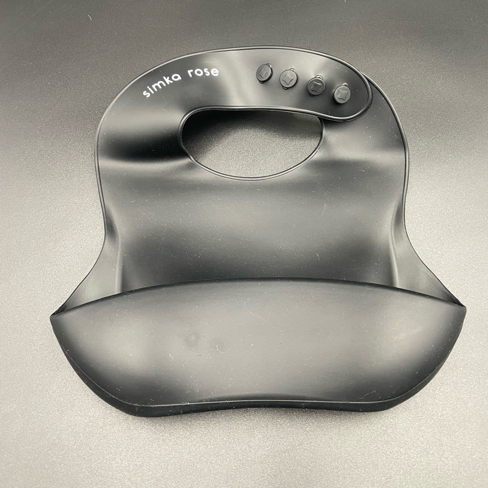 Simka Rose silicone solid black infant bib